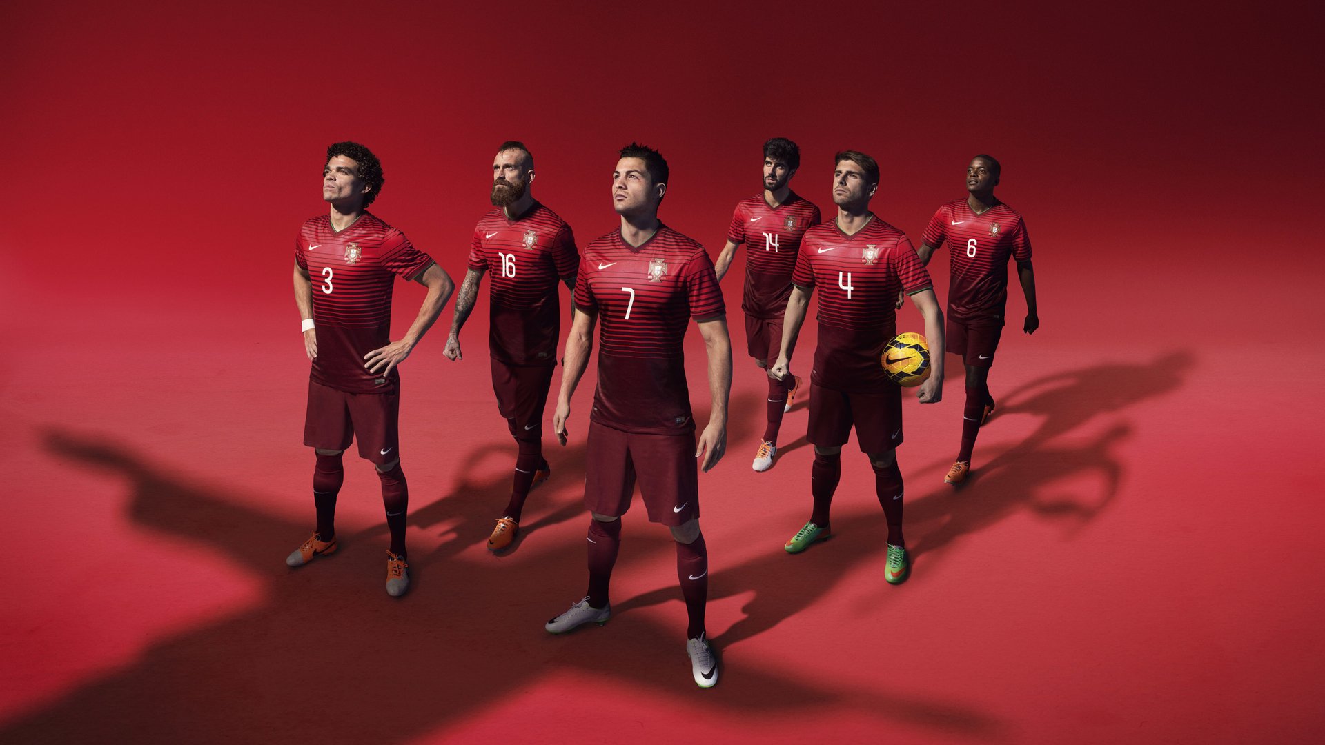 阿什拉夫一锤定音，马竞逆转里昂诠释足球之美